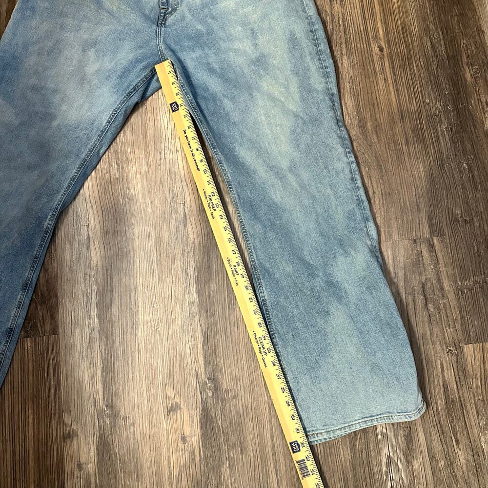 Tecovas Standard Jean Light Blue 42x32 - Picture 5 of 9